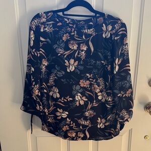41 Hawthorn Black and Tan Floral Blouse